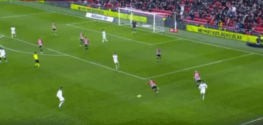 詹姆斯：英格拉姆当年还是个年轻人，如今已是经验丰富的老将