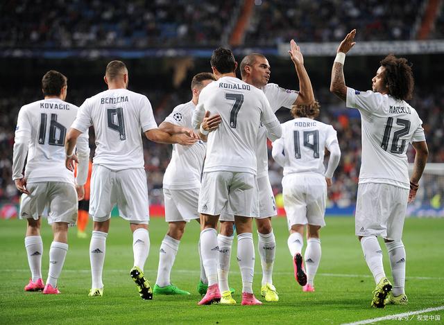 曼联卖齐尔克泽计划曝光，罗马欲打包他和桑乔！夏窗可5000万签塞门约