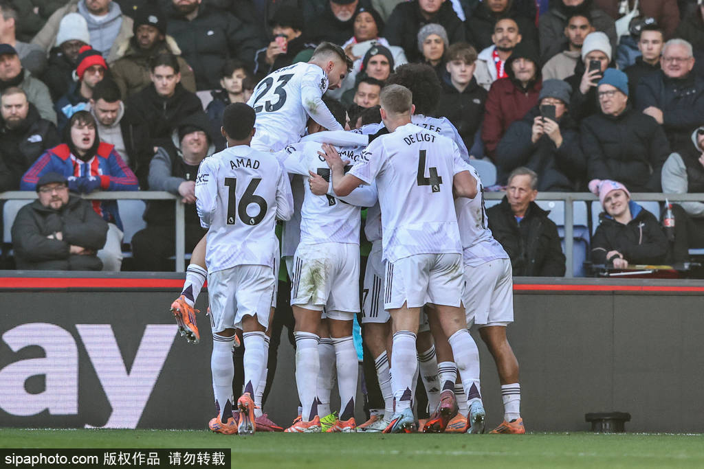 状态不错！三球半场三分6中3拿到13分4助